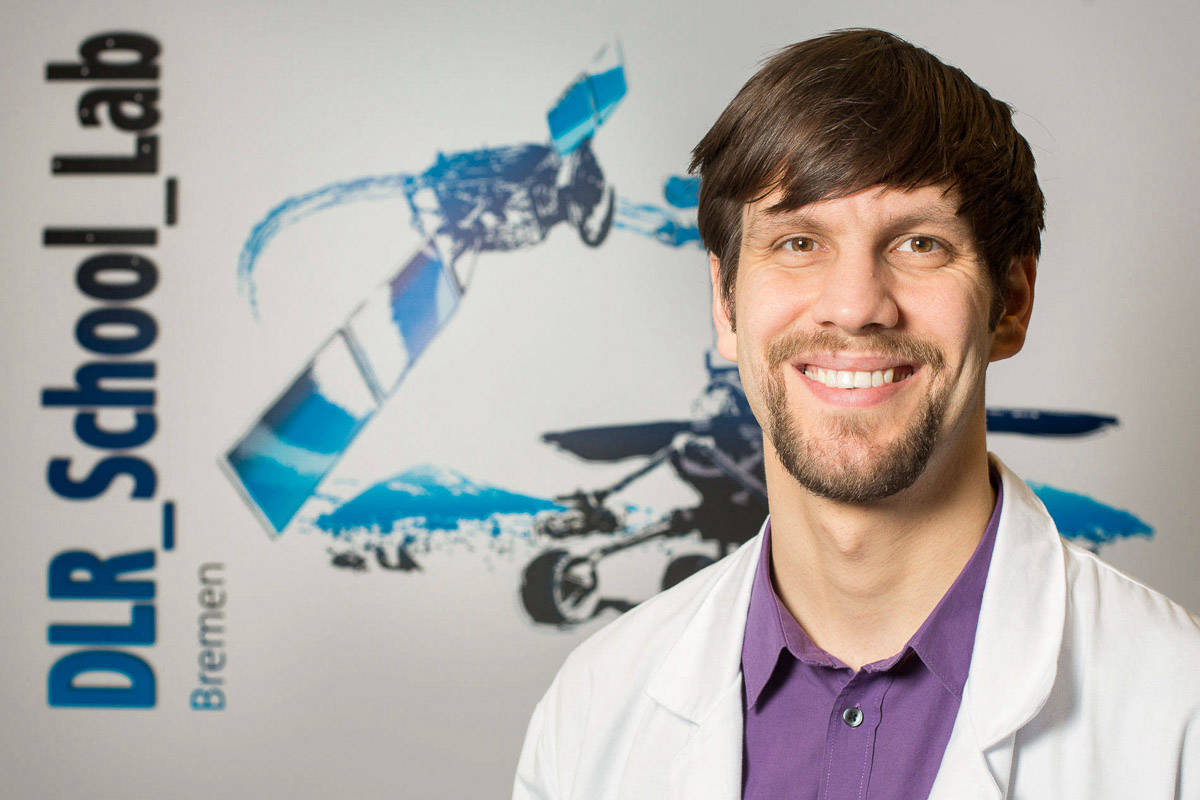 Dr. Dirk Stiefs (DLR Bremen) Fotografie: Andreas Caspari (Bremen)